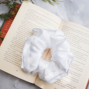 Terrasen-Inspired  - White fluffy scrunchie