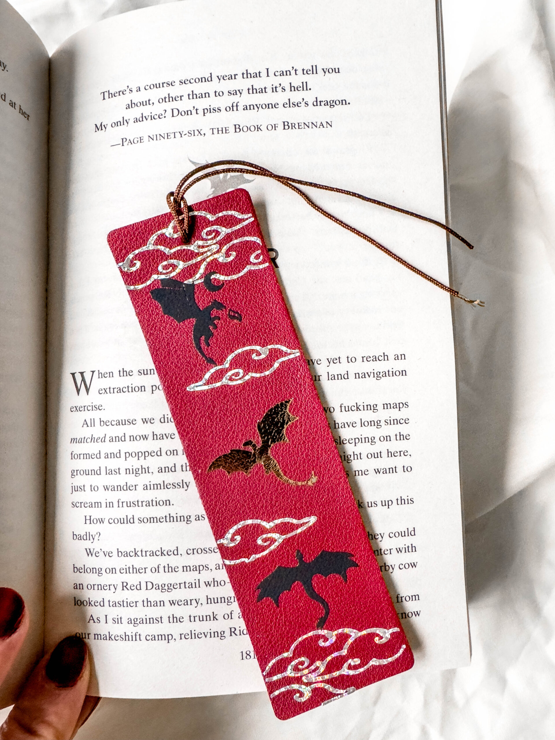 Fourth Wing inspired bookmark - Red with dragons