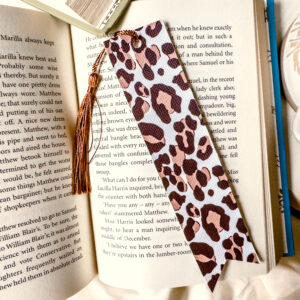 Wildmark Bookmark | Faux Leather Animal-Inspired Bookmark
